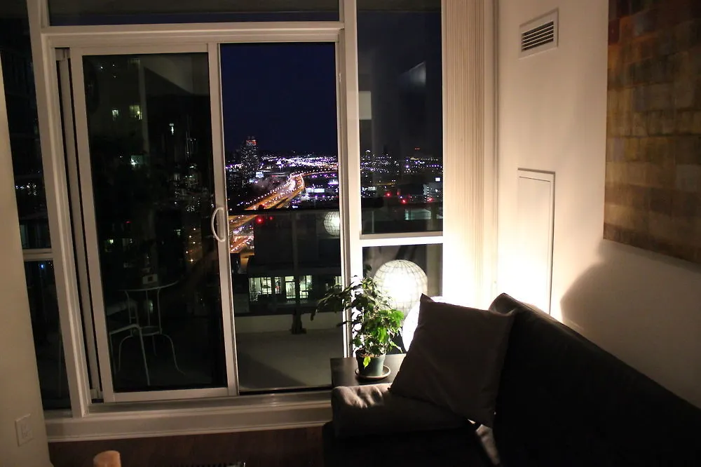 Luxury Condo - Heart Of Downtown Toronto 4*,  Canada