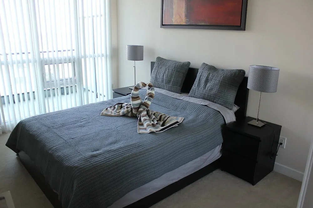 Luxury Condo - Heart Of Downtown Toronto