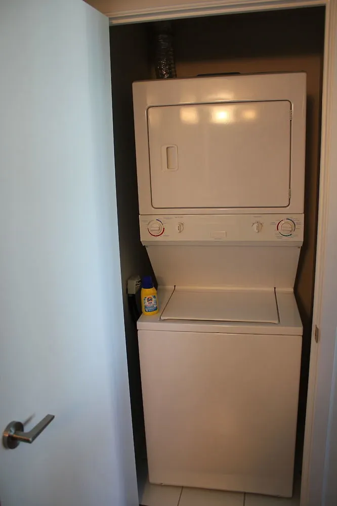 Luxury Condo - Heart Of Downtown Toronto 4*,