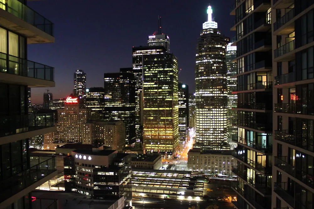 Luxury Condo - Heart Of Downtown Toronto Hotel